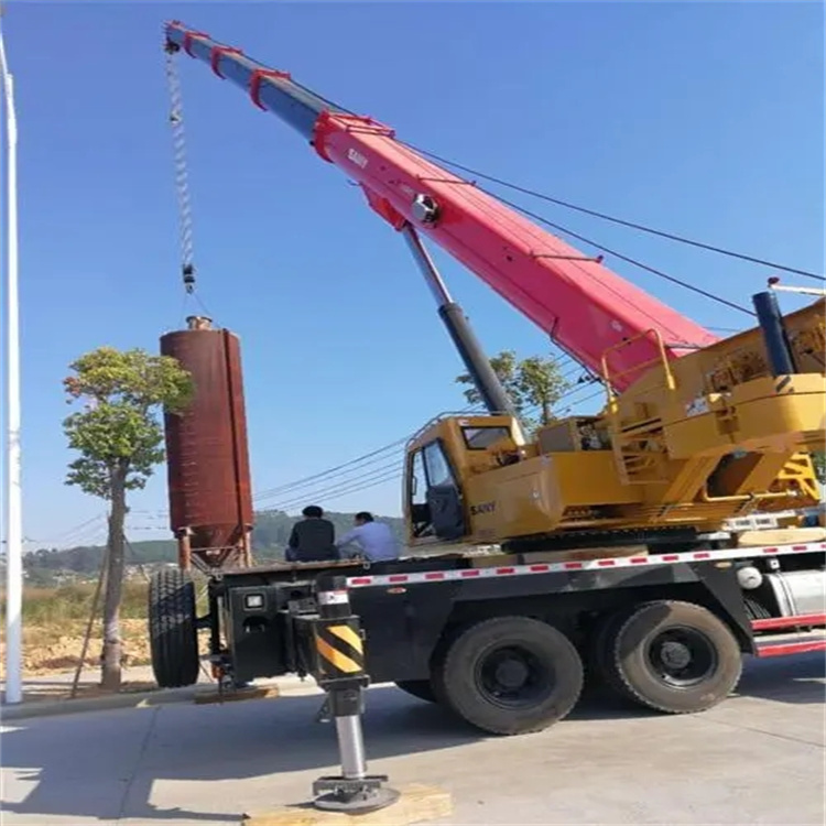 沙湖镇80吨吊车出租多少钱